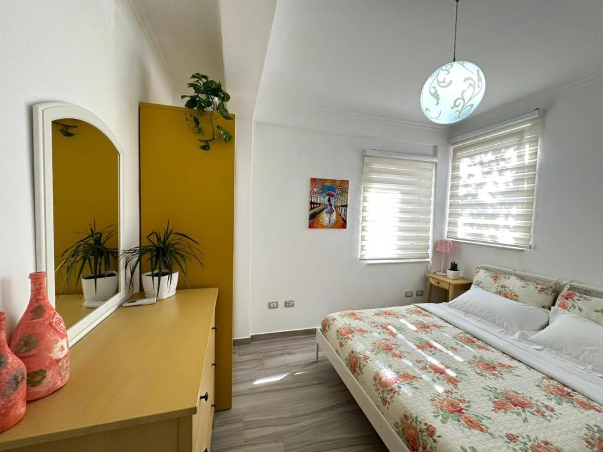 Sofia'S Holiday Apartment فلورا المظهر الخارجي الصورة