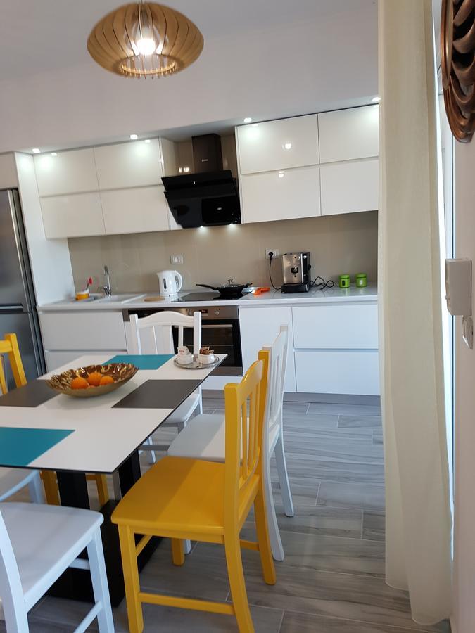 Sofia'S Holiday Apartment فلورا المظهر الخارجي الصورة